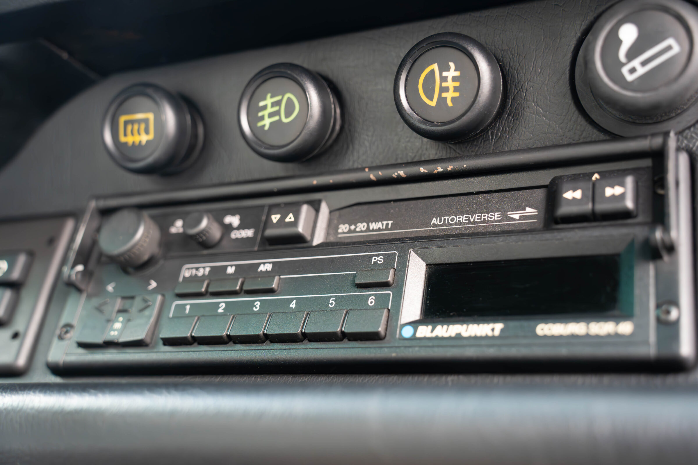 Das originale Radio im 964