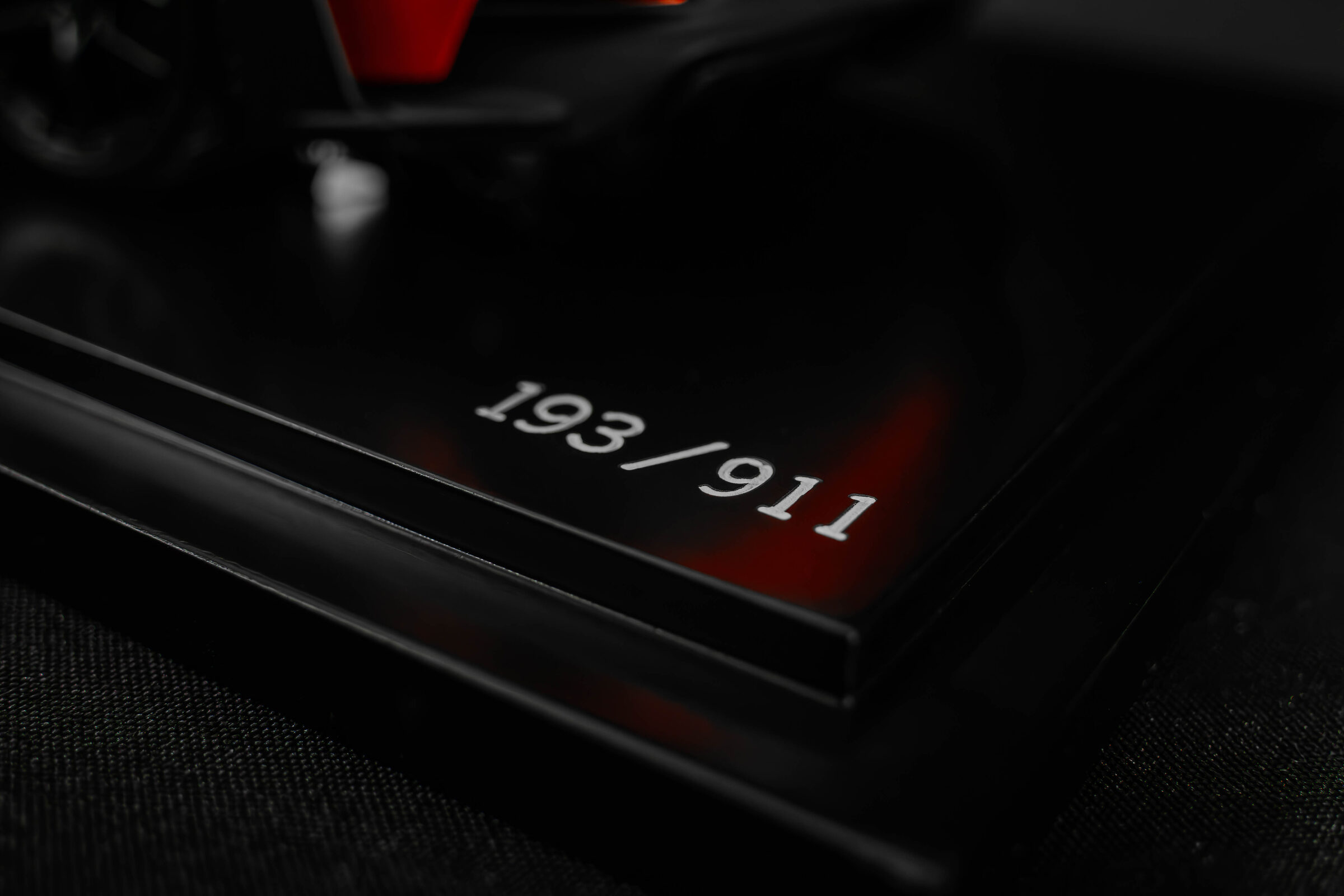 Die Nummer der Auflage, hier 193 von 911